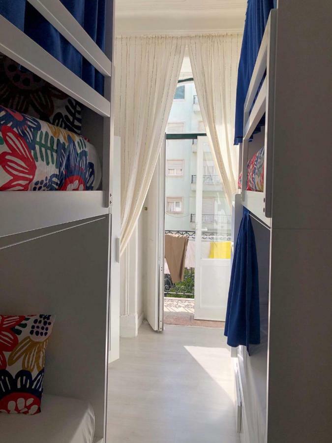 Charming Episode Hostel Lisbon Exterior photo